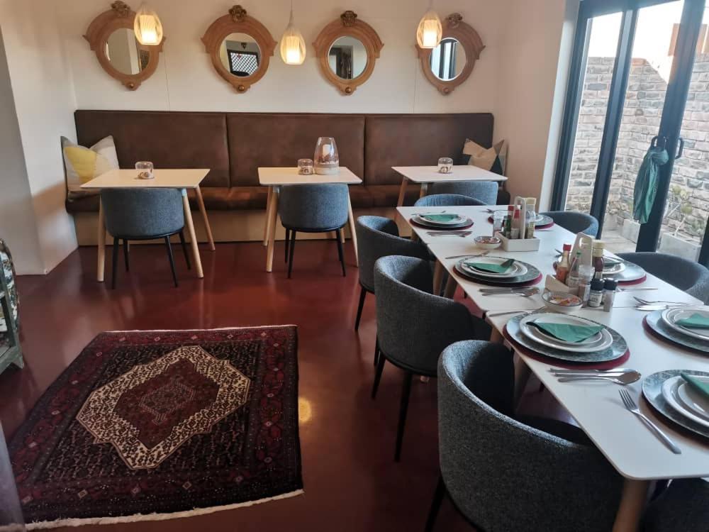 The Rez Guesthouse Уолфиш-Бей Экстерьер фото