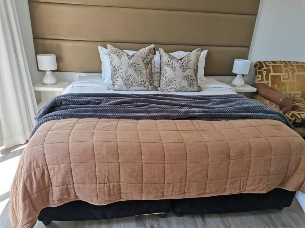 The Rez Guesthouse Уолфиш-Бей Экстерьер фото
